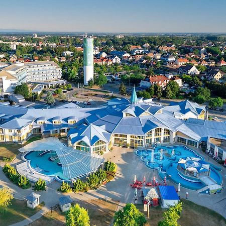 Park Inn By Radisson Sarvar Resort & Spa Exterior foto