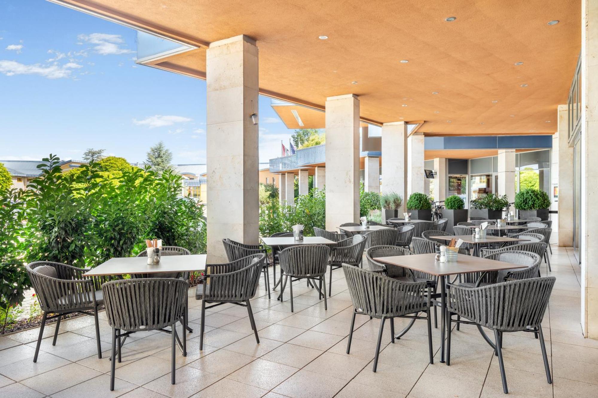 Park Inn By Radisson Sarvar Resort & Spa Exterior foto